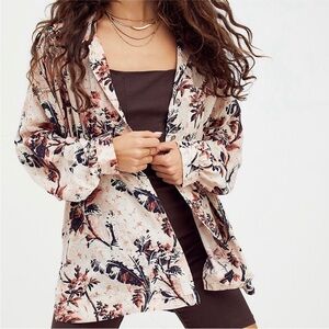 Free People We The Free Its A Vibe Button-down Small Peachy Pink Floral